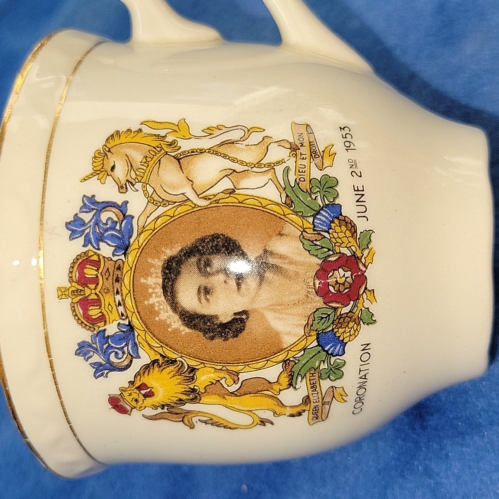 Queen Elizabeth Coronation 1953 Tea Cup Commemorative Vintage Royalty - Picture 7 of 7
